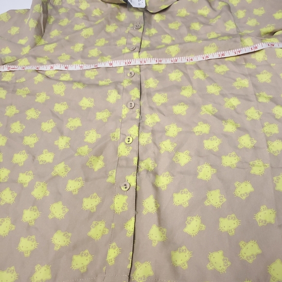 Forever 21 Hello Kitty Collab Button Down Shirt Y2K - Picture 7 of 9